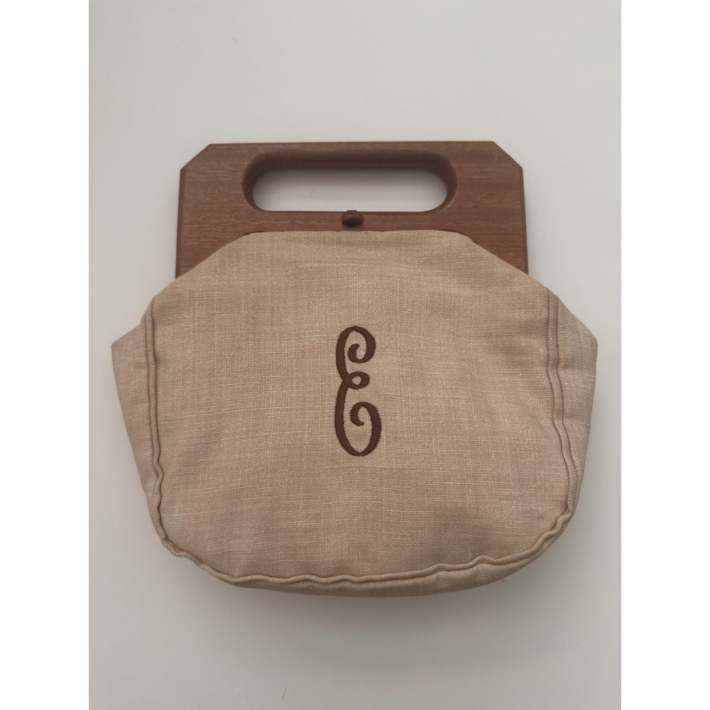 Vintage Style Beige Linen Handbag with Wooden Handle and Embroidered Initial E